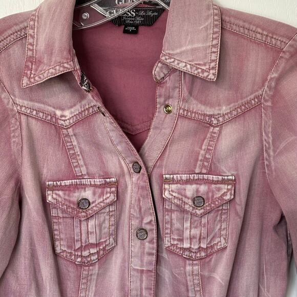 Guess Wms Small LS  Distressed Snap Front Pink Shirt Jacket Cinch Waist Grunge - Picture 4 of 9